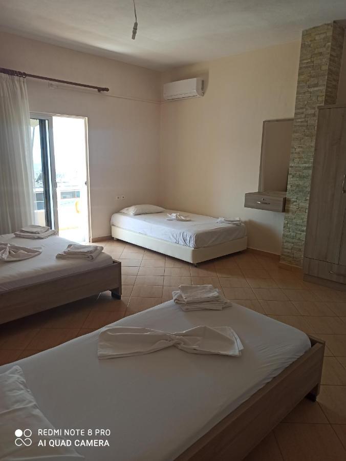 Bella Vista Otel Himarë Dış mekan fotoğraf