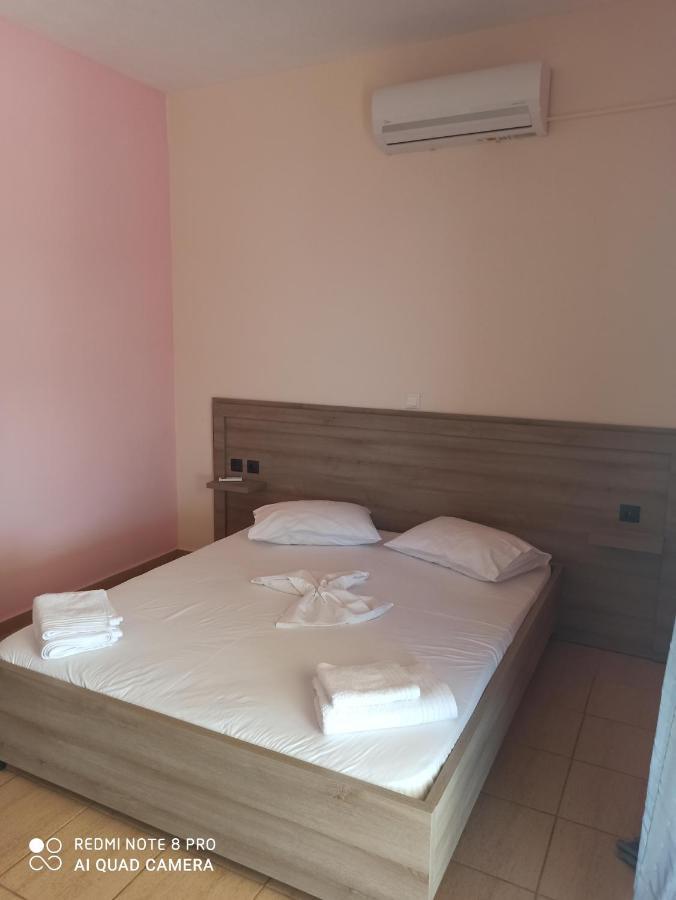 Bella Vista Otel Himarë Oda fotoğraf