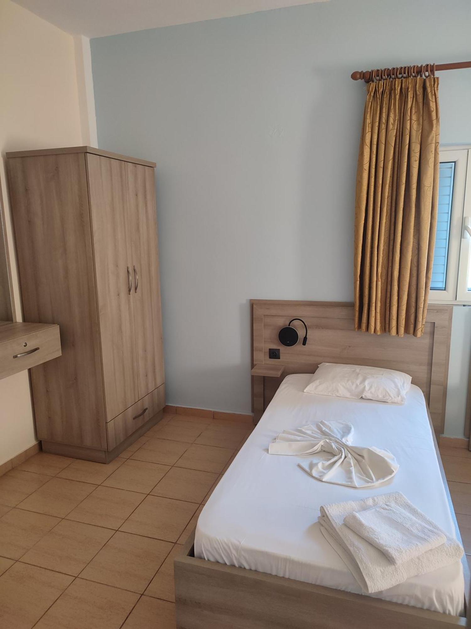 Bella Vista Otel Himarë Dış mekan fotoğraf