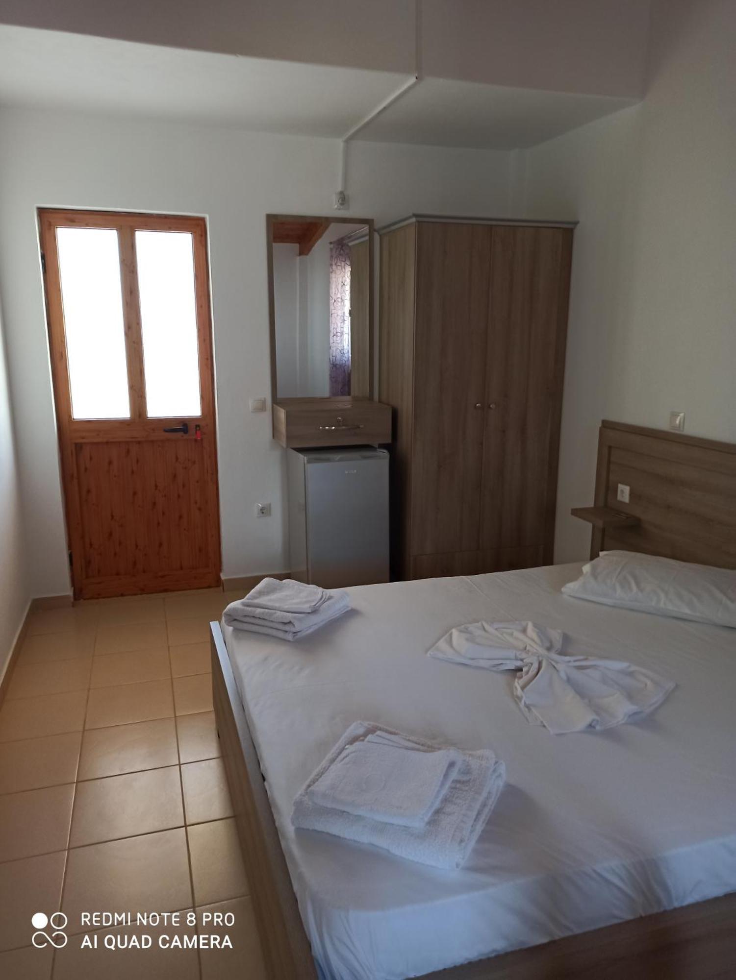 Bella Vista Otel Himarë Oda fotoğraf